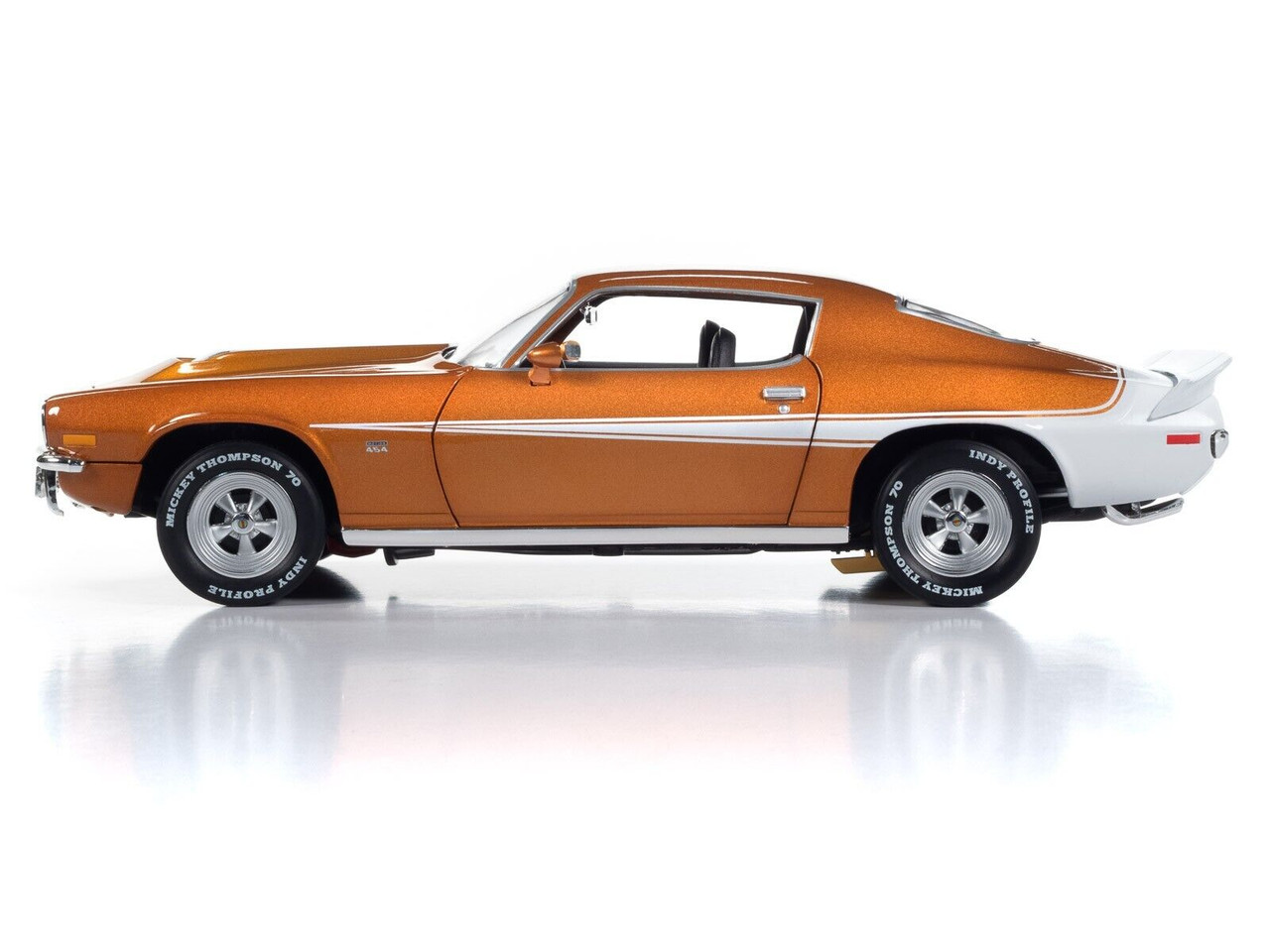 1/18 Auto World 1973 Chevrolet Camaro (Copper Orange) Diecast Car
