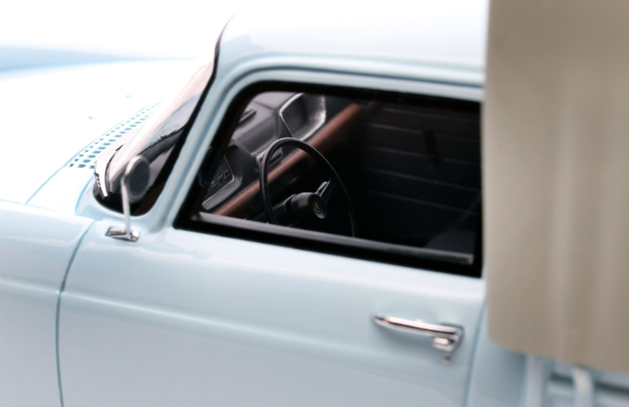 1/18 OTTO 1967 Peugeot 404 Pick Up Bache (Blue) Car Model