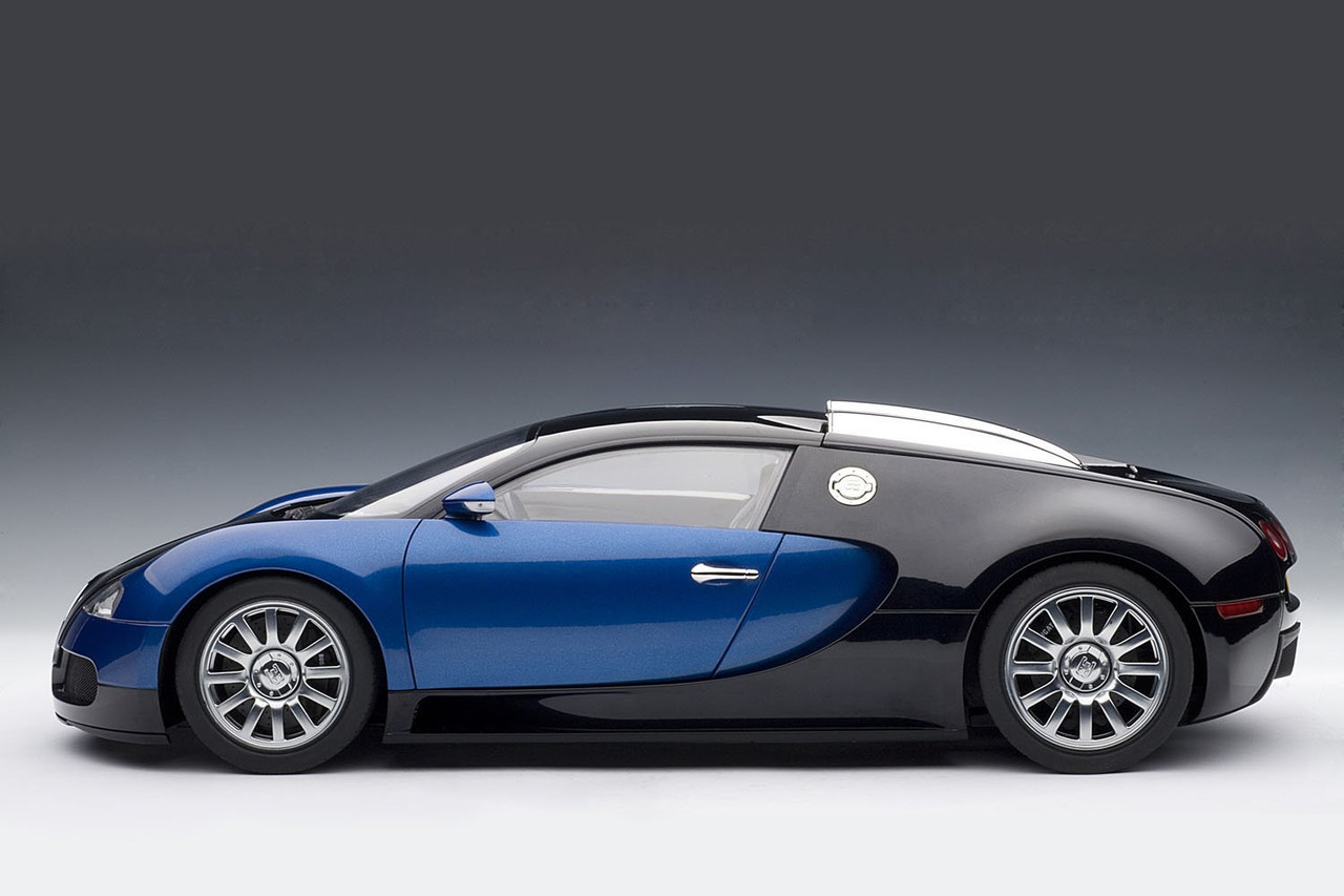 1/12 AUTOart Bugatti Veyron 16.4 (Blue / Black) Diecast Car