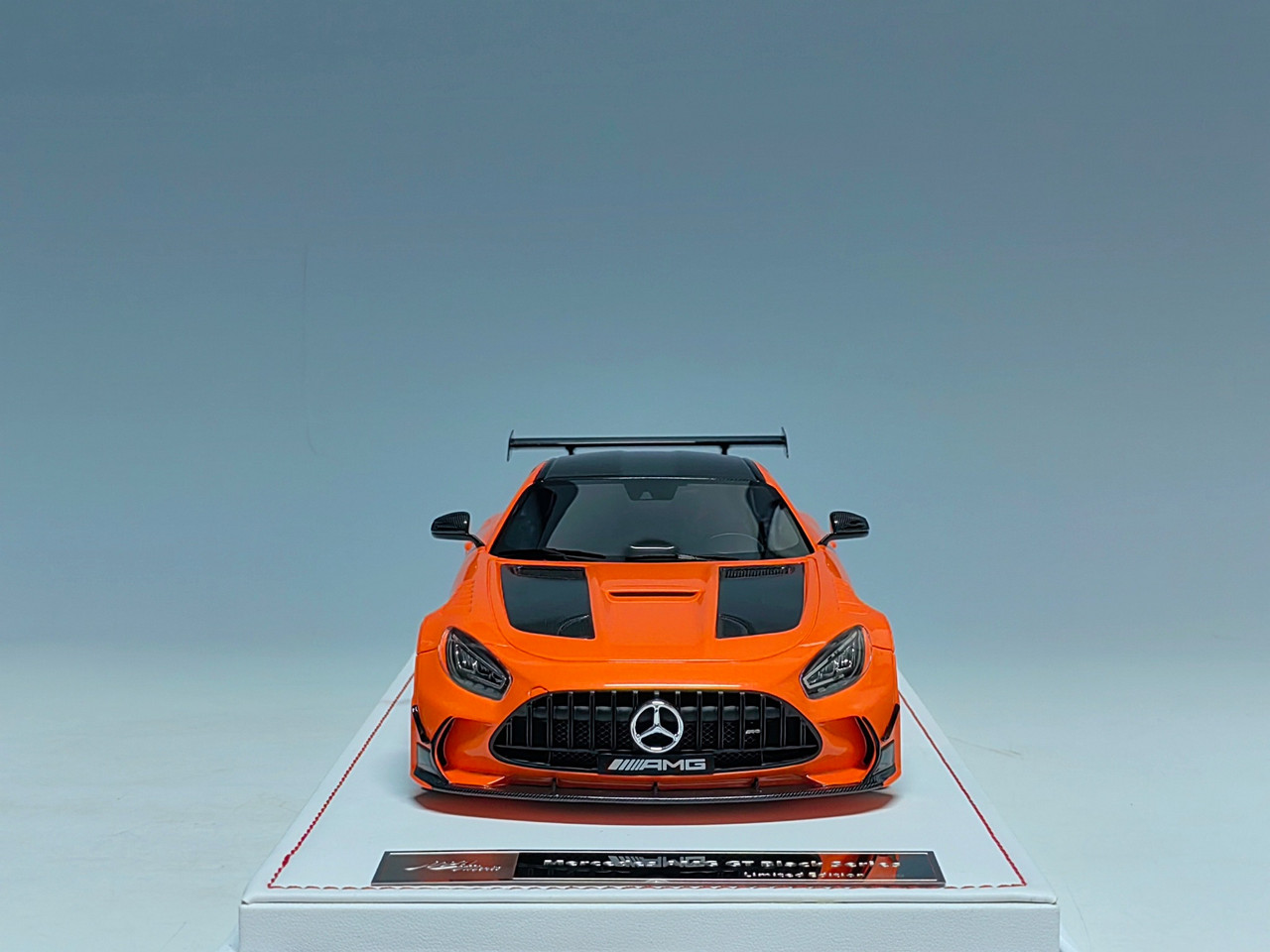 1/18 Ivy Mercedes-Benz AMG GT Black Series (Magma Beam Orange) Resin Car Model Limited 60 Pieces