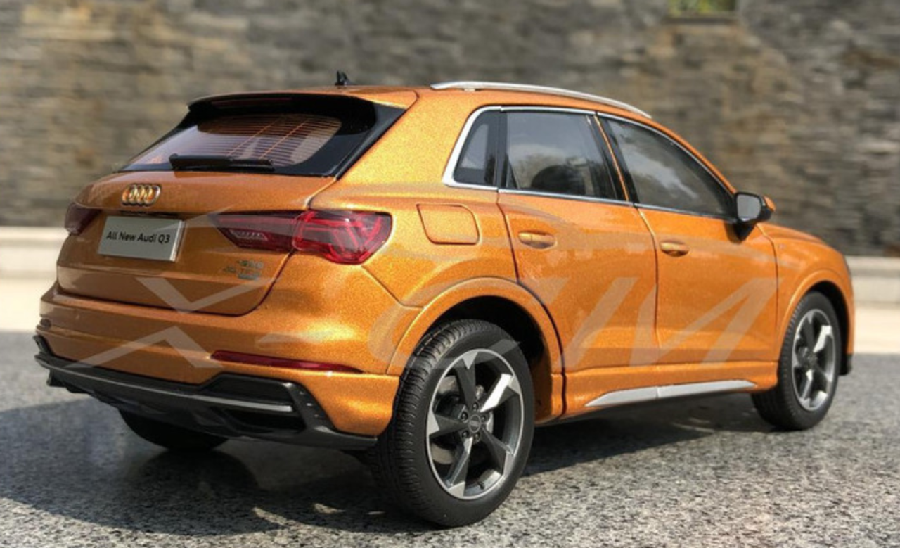 1/18 Dealer Edition 2020 Audi Q3 (Orange) Diecast Car Model