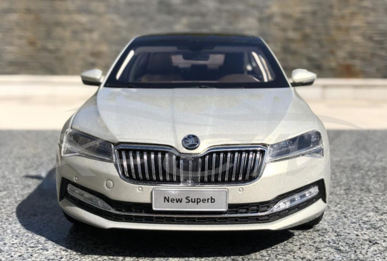 1/18 Dealer Edition 2020 Skoda Superb (Light Champagne) Diecast Car Model