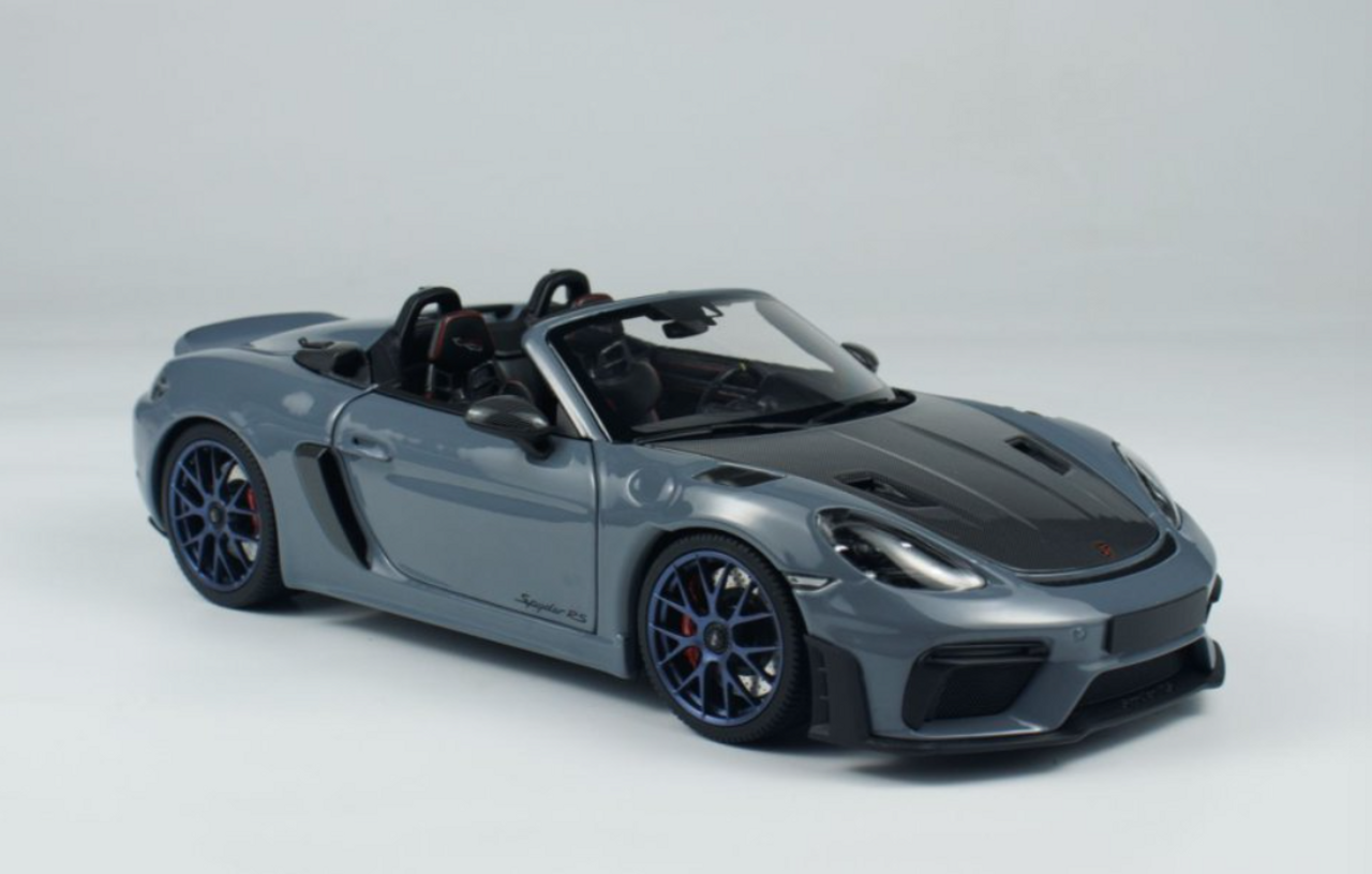 1/18 Minichamps 2024 Porsche Cayman Spyder RS Weissach Package (Grey) Diecast Car Model