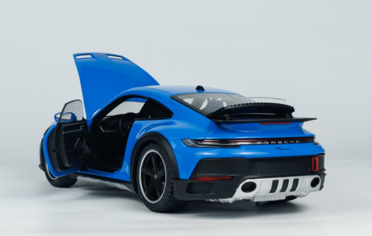 1/18 Minichamps 2022 Porsche 911 (992) Dakar (Blue) Diecast Car Model