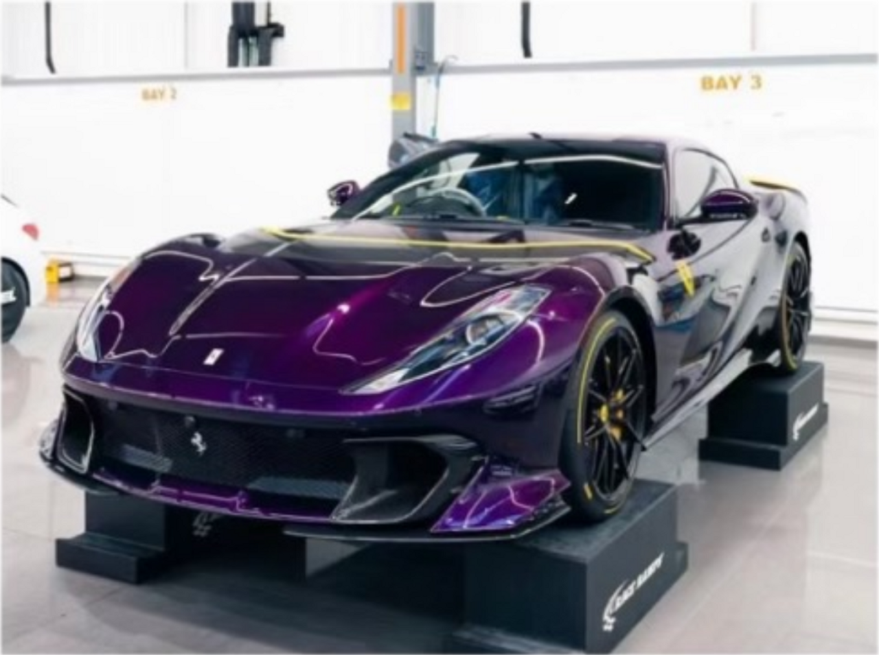 1/18 HH Model Ferrari 812 Competizione (Hong Kong Purple) Car Model Limited 30 Pieces