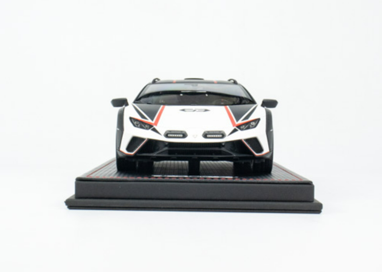 1/18 MR Collection Lamborghini Huracan Sterrato Matte White