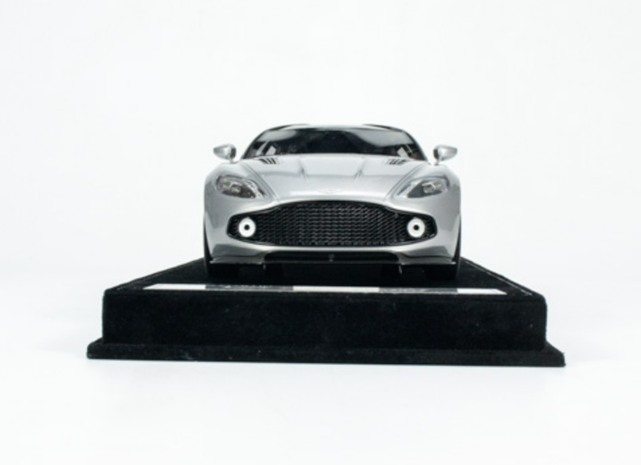 1/18 HH Model Aston Martin Zagato Silver