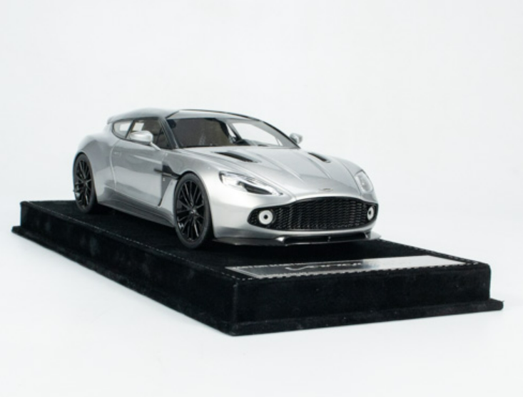 1/43 Grand prix models ASTON MARTIN DB4 GT Zagato 1961 métal à