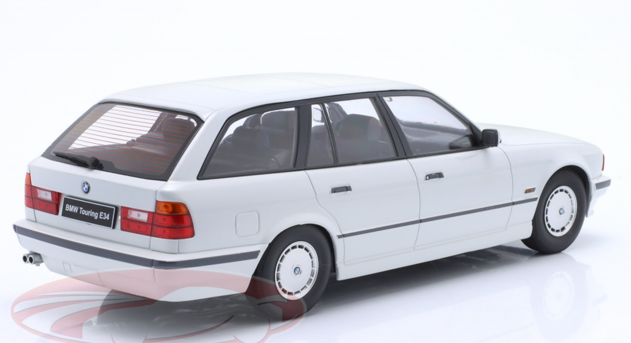 1/18 Triple9 1996 BMW 5 Series E34 Touring (Alpine White) Diecast Car Model