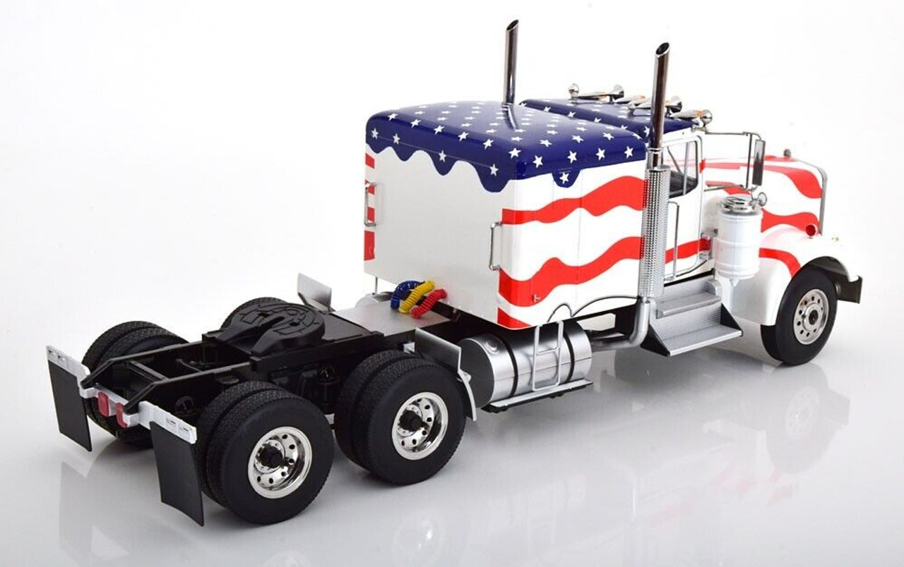 1/18 Road Kings Kenworth W900 Truck (American Flag Color) Diecast Car Model