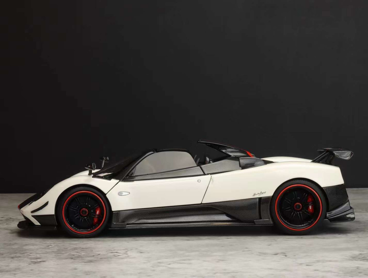1/18 Almost Real Pagani Zonda Cinque Roadster (White) Car