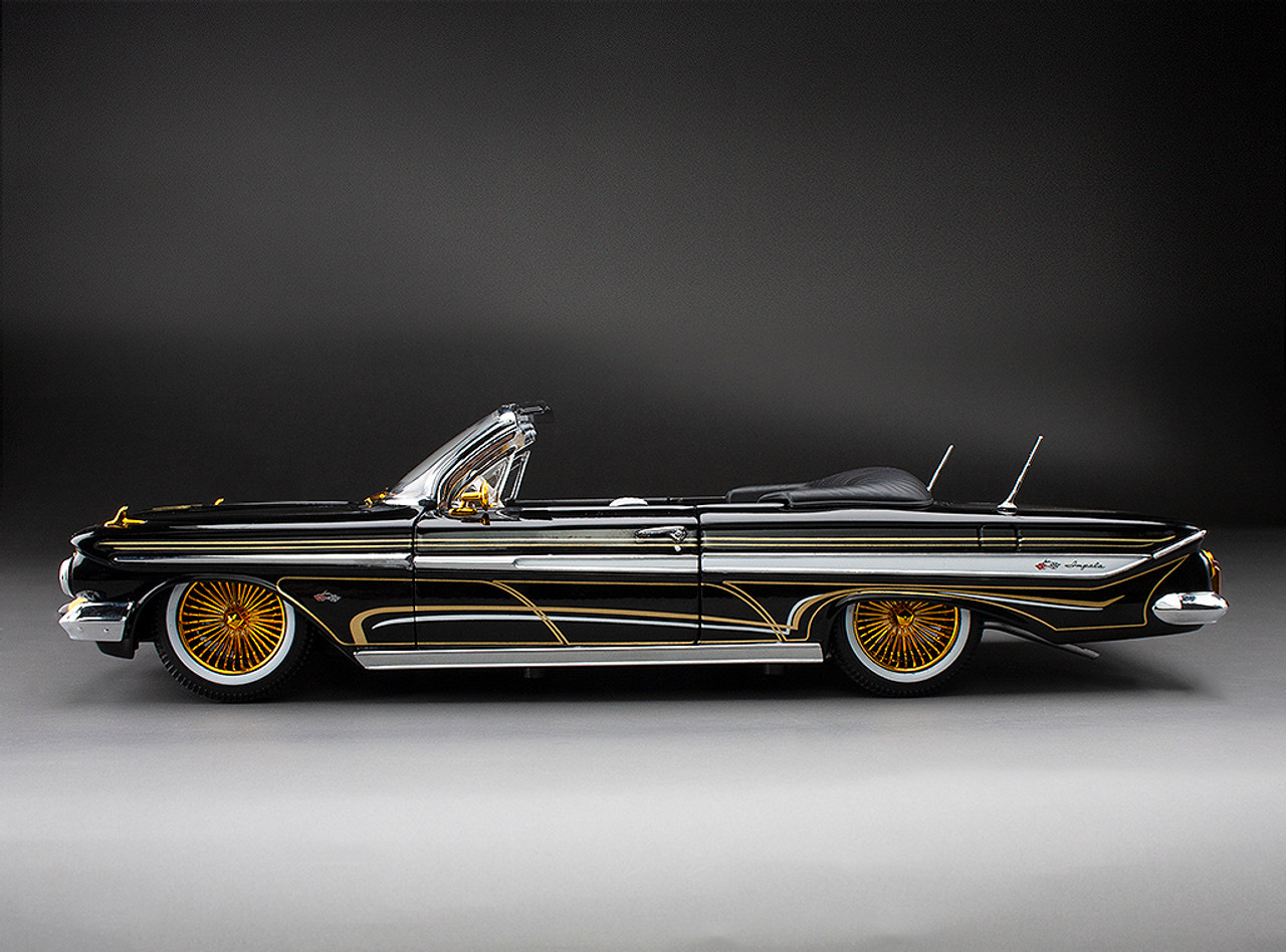 1/18 Sunstar 1961 Chevrolet Impala Open Convertible Lowrider (Black) With Moveable Suspension Diecast Car Model