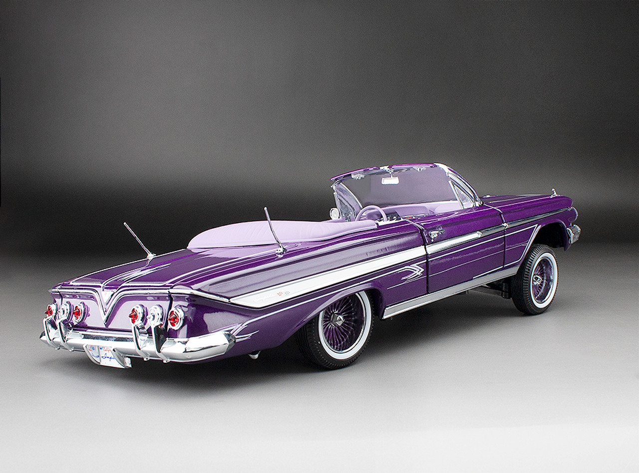 1/18 Sunstar 1961 Chevrolet Impala Open Convertible Lowrider