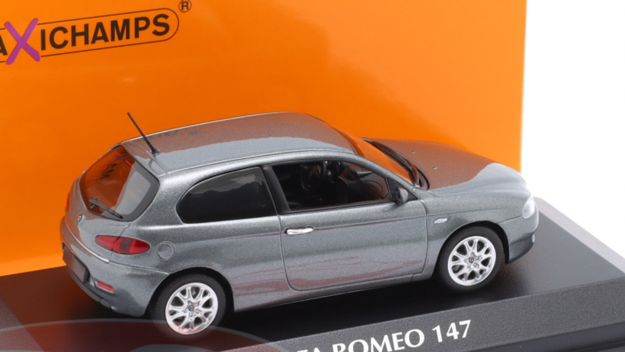 1/43 Minichamps 2005 Alfa Romeo 147 (Grey Metallic) Car Model