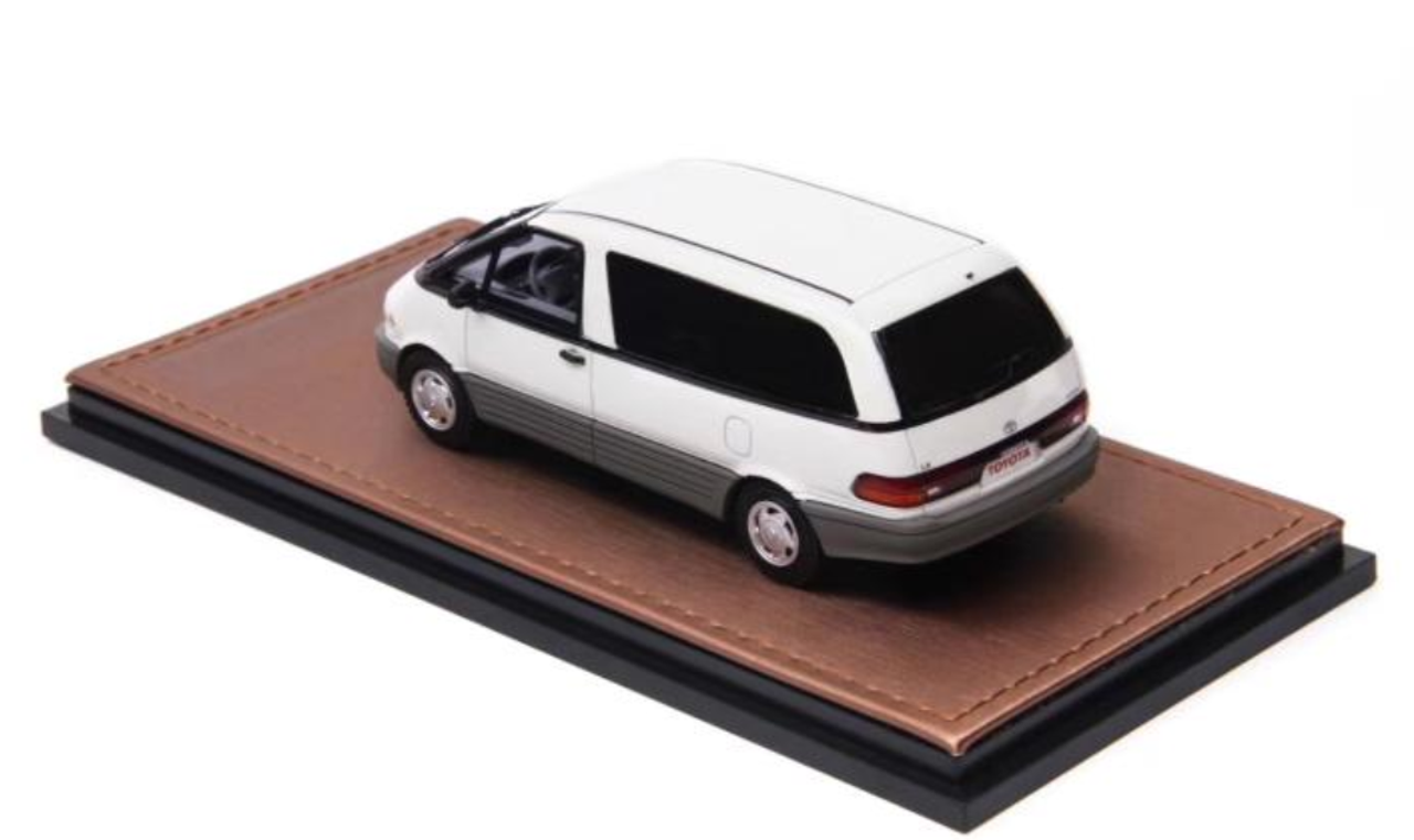 1/43 GLM Toyota Previa (White) Car Model