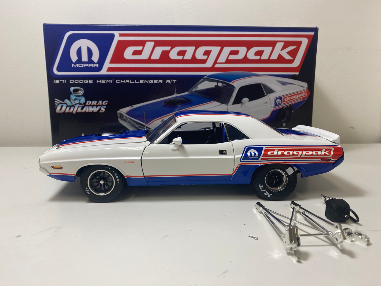 OPEN BOX AS-IS 1/18 ACME 1971 Dodge Challenger R/T - MOPAR Drag Pak - Drag Outlaws Diecast Car Model Limited 750 Pieces