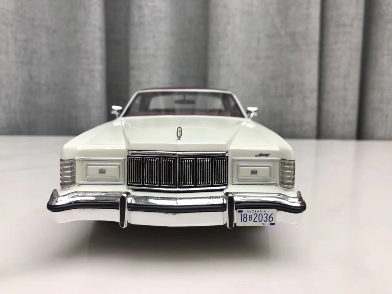 1/18 BOS Mercury Marquis (White) Resin Car Model