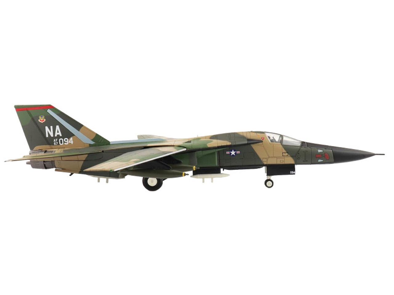 General Dynamics F-111A Aardvark Aircraft "347th TFW 430th TFS 67-0094 Gunboat Killer Korat RTAB Thailand" (1975) United States Air Force "Air Power Series" 1/72 Diecast Model by Hobby Master