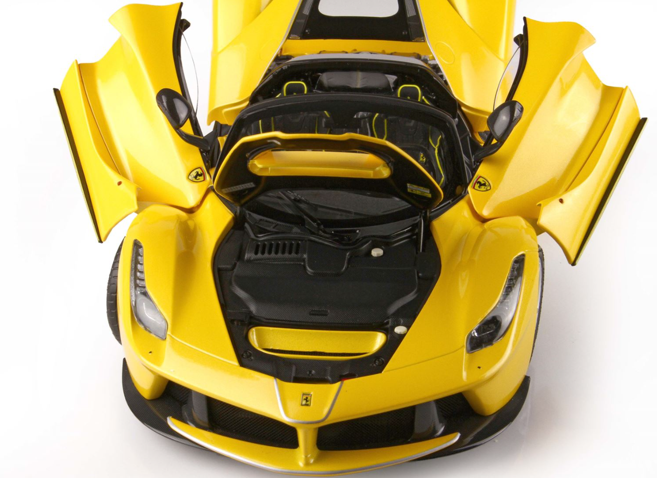 LaFerrari イエロー 1/18スケールモデル 1/18 BBR Ferrari LaFerrari (Three-Layer Yellow) Diecast Car