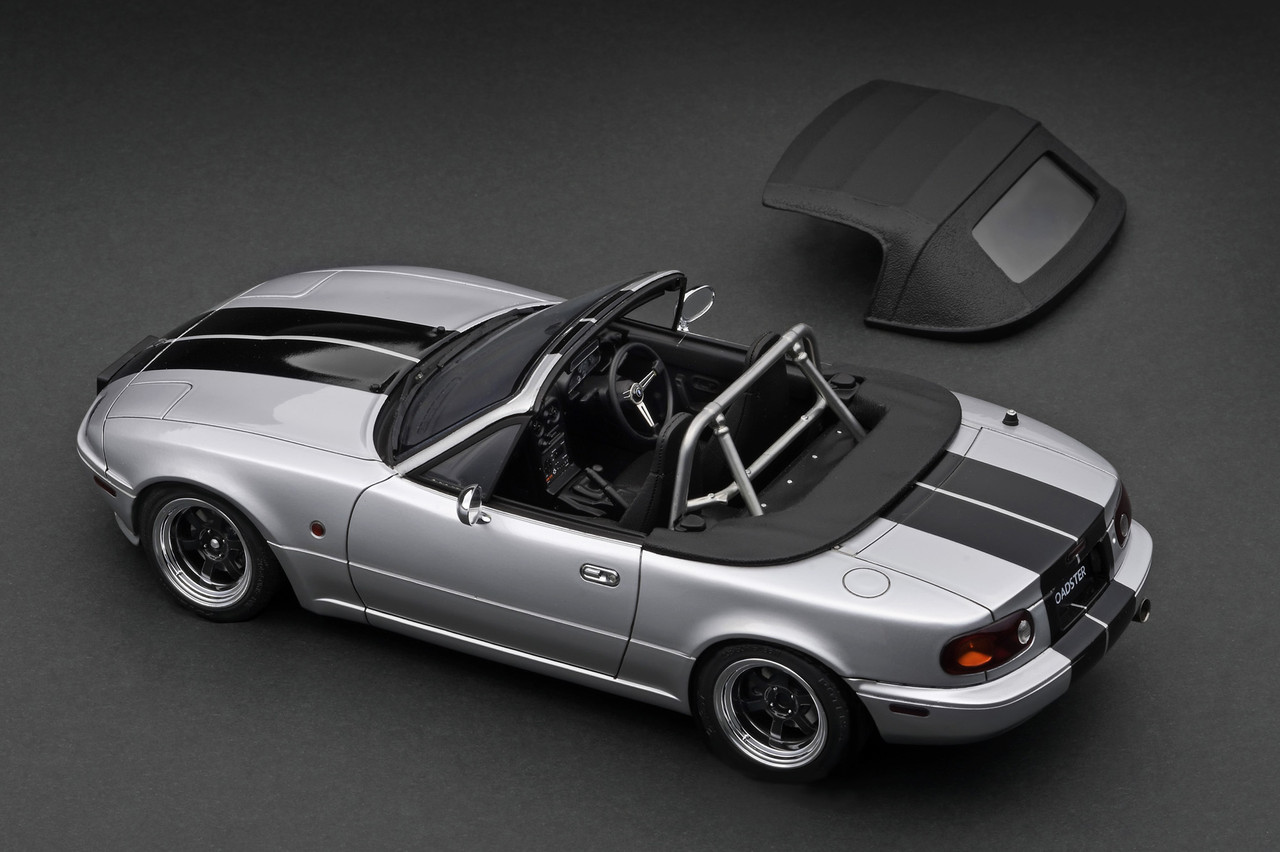 1/18 Ignition Model Mazda Eunos Roadster (NA) Silver With B6-ZE 