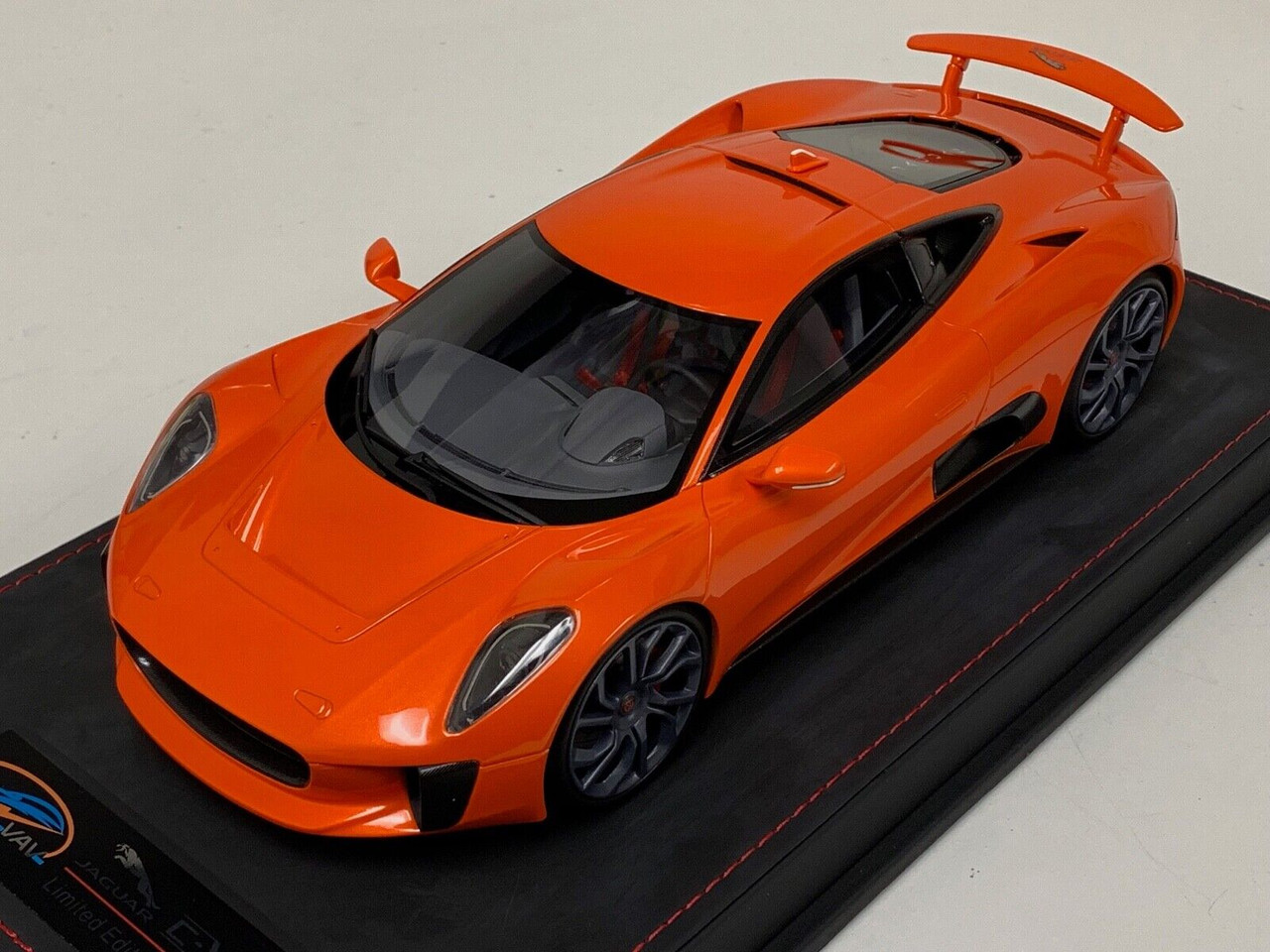 自動車 Jaguar Diecast 1/18 CX75 Sports car 2013 Jaguar C-X75, Metallic Black 1:18 Diecast Model Car by