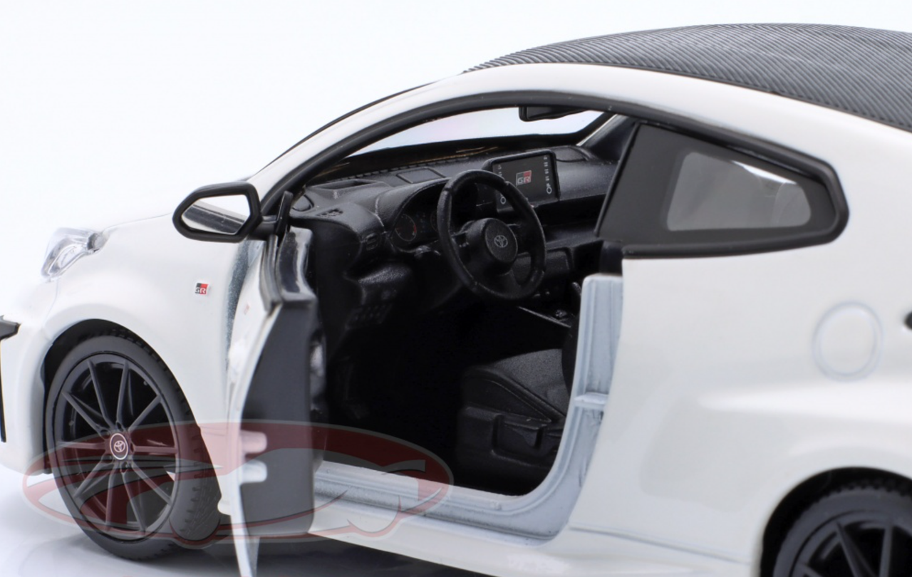 1/24 Maisto 2021 Toyota GR Yaris (White) Diecast Car Model