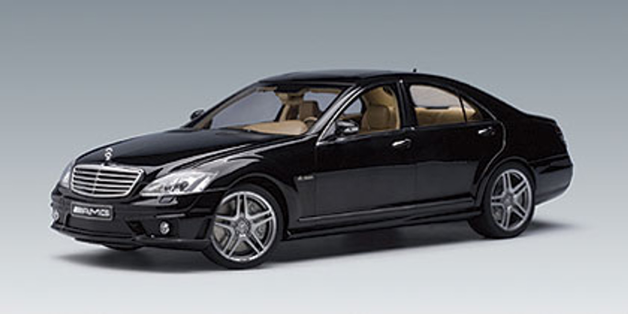 1/18 AUTOart Mercedes-Benz Mercedes S-Class S-Klasse S63 AMG w/ Leather  Seats (Black) Diecast Car Model 76242