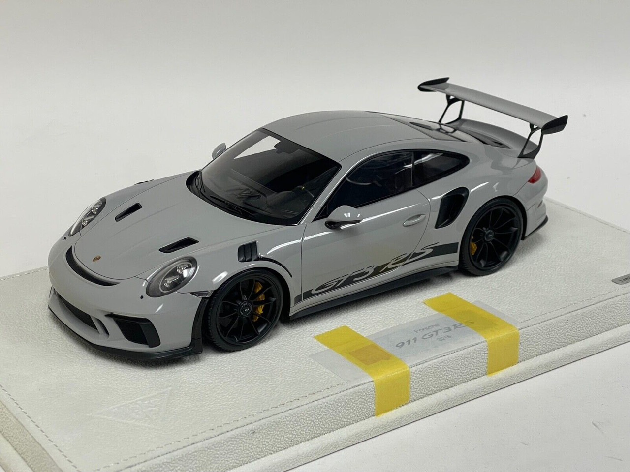 1/18 Make Up 2018 Porsche 911 (991.2) GT3 RS (Crayon Grey) Car Model