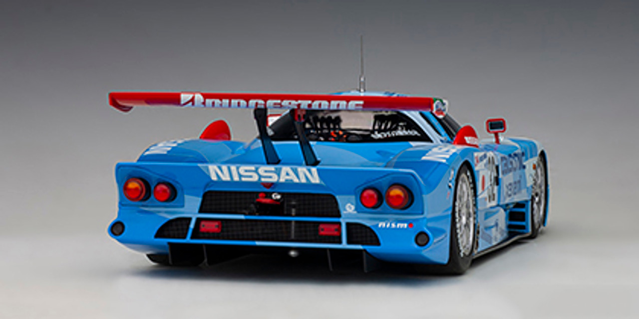 1/18 AUTOart NISSAN R390 GT1 Le Mans LEMANS 1998 K.HOSHINO, A.SUZUKI, M.KAGEYAMA #32 Diecast Car Model 89876