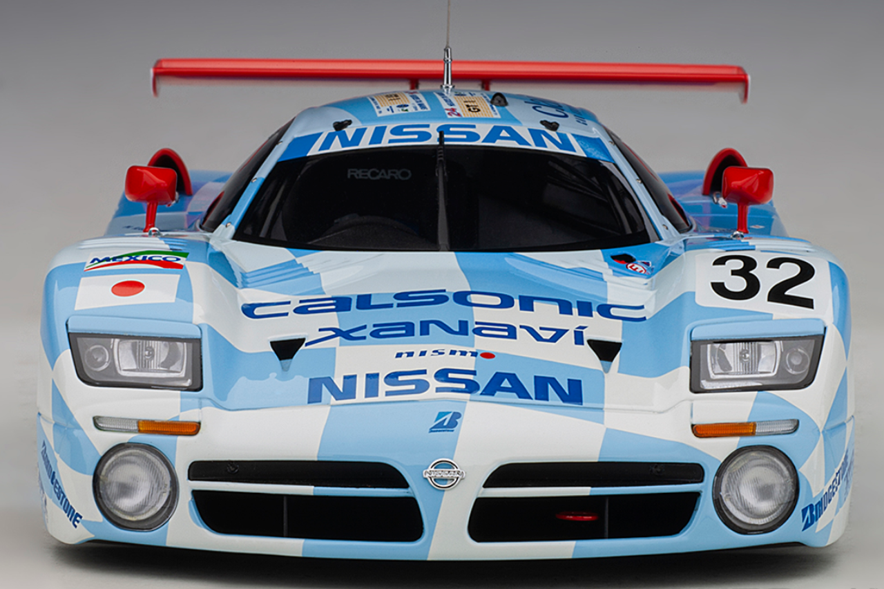 1/18 AUTOart NISSAN R390 GT1 Le Mans LEMANS 1998 K.HOSHINO, A.SUZUKI, M.KAGEYAMA #32 Diecast Car Model 89876