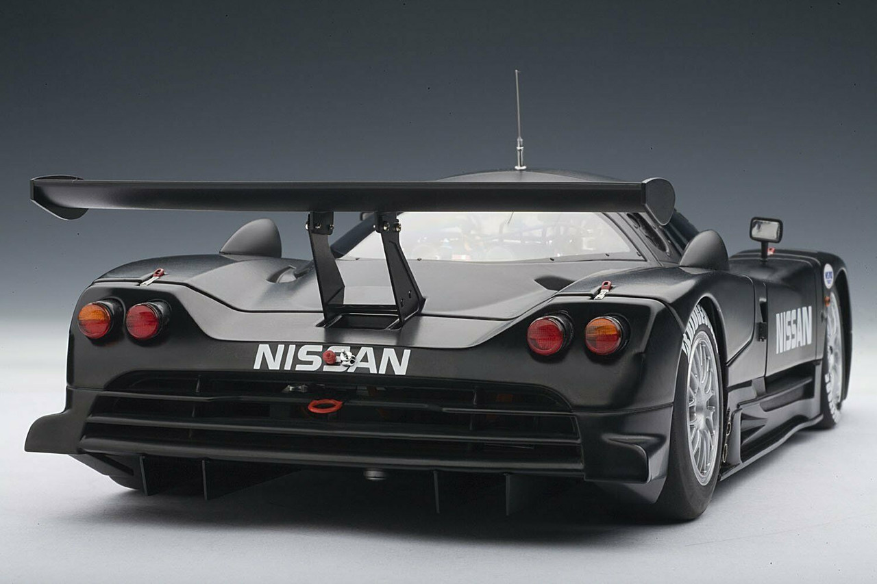 1/18 オートアート製 NISSAN R390 GT1 1997 ルマン-