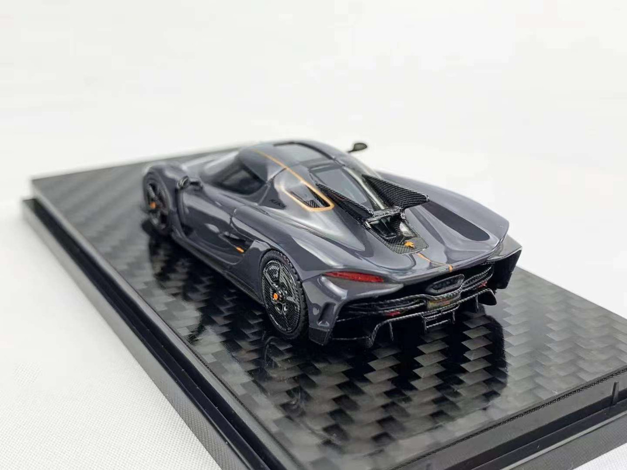 フロンティアート 1/64 ケーニグセグ ジェスコ アブソリュート 1/64 Frontiart Koenigsegg Jesko Absolut (Graphite Grey) Car