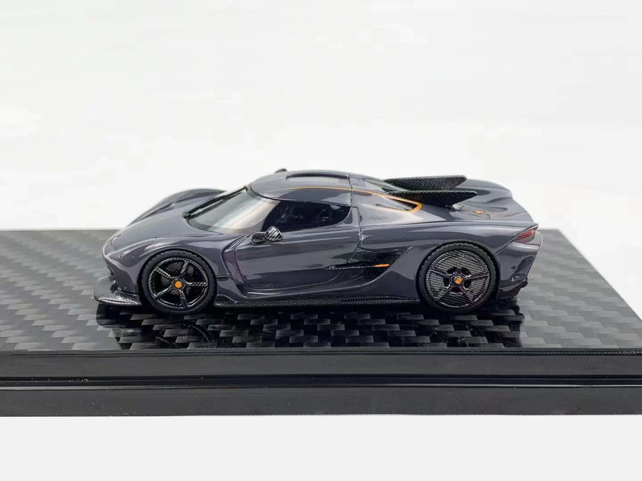 フロンティアート　1/64 ケーニグセグ ジェスコ アブソリュート 1/64 Frontiart Koenigsegg Jesko Absolut (Graphite Grey) Car