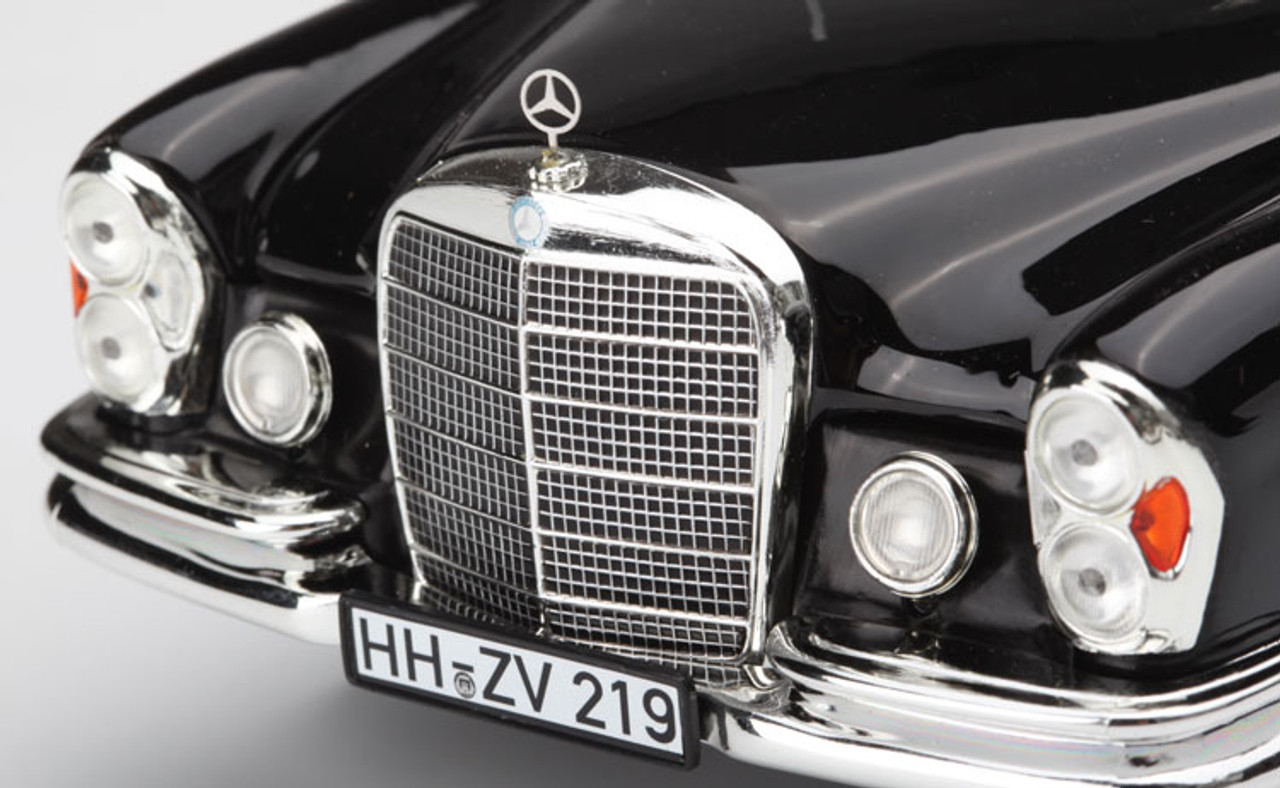 1/18 Norev 1969 Mercedes-Benz MB 280 SE 280SE Coupe (Black