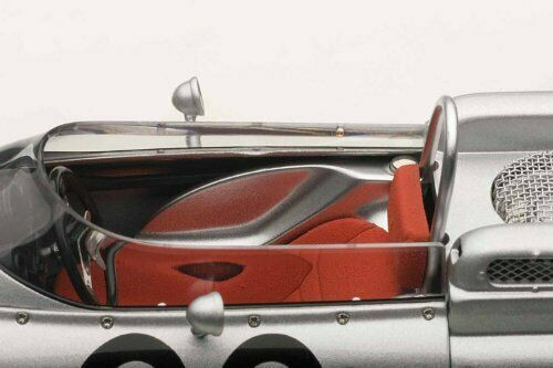 1/18 AUTOart 1962 Porsche 804 Formula 1#30 Winner Dan Gurney Grand