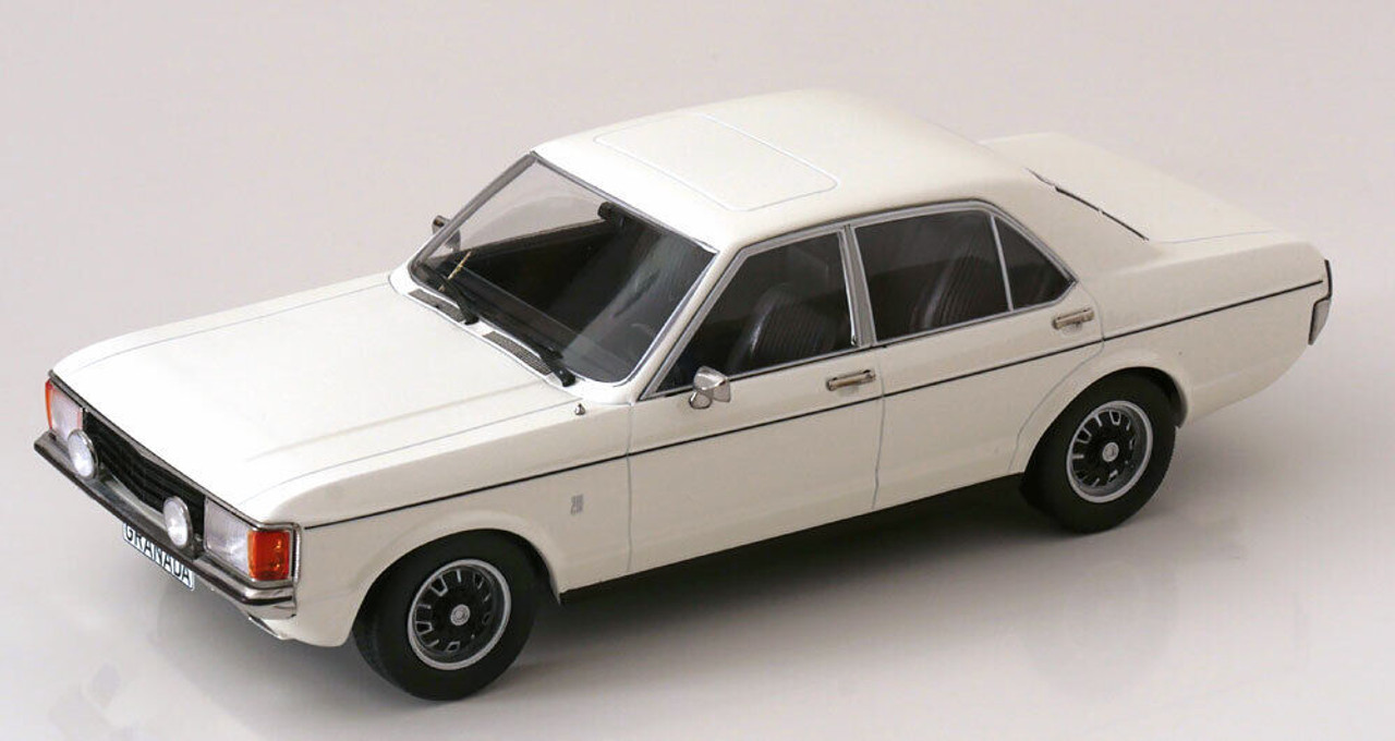 1/18 ModelCarGroup 1975 Ford Granada MK1 (White) Car Model