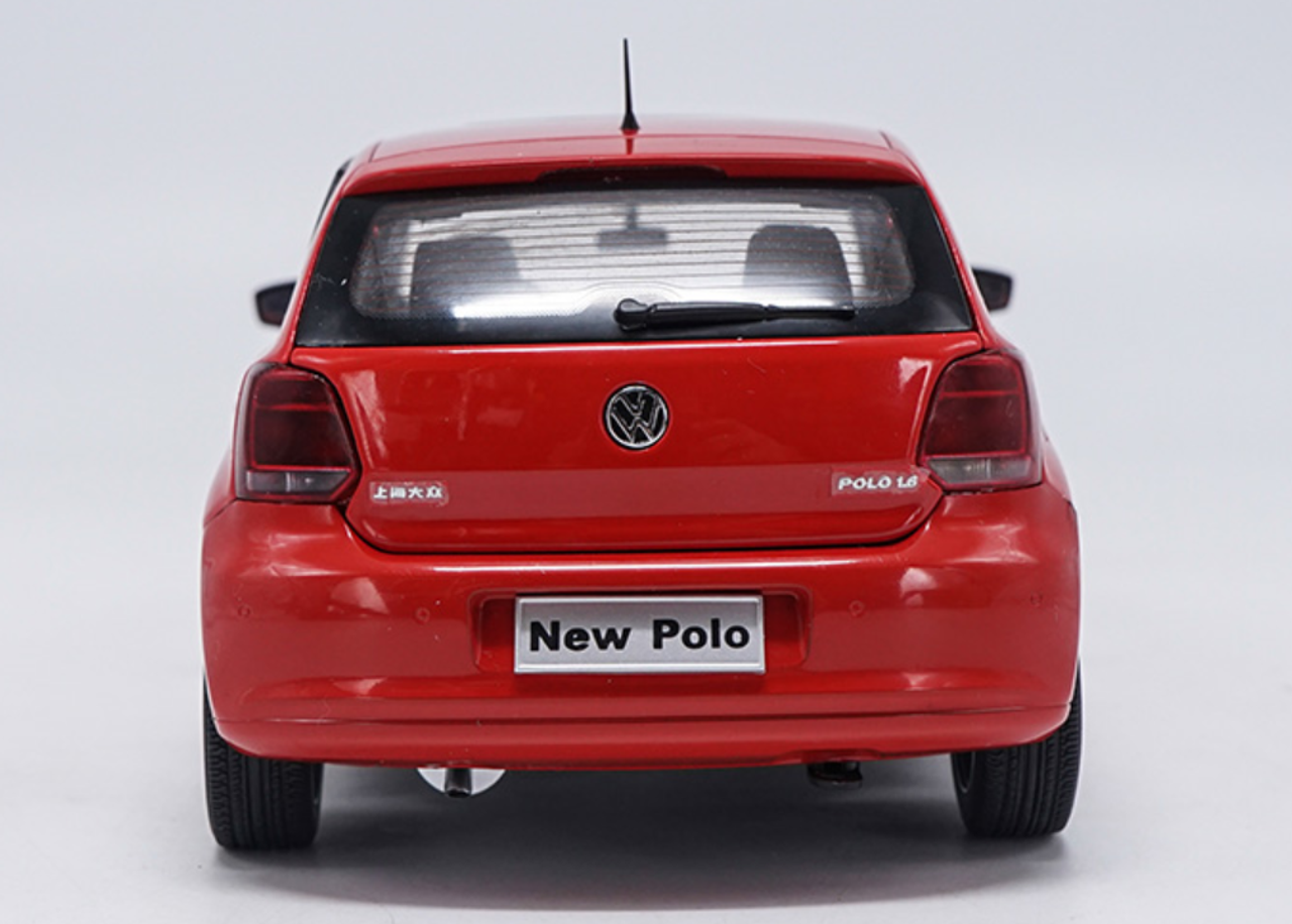 1/18 Dealer Edition 2013 Volkswagen VW Polo (Red) Diecast Car Model