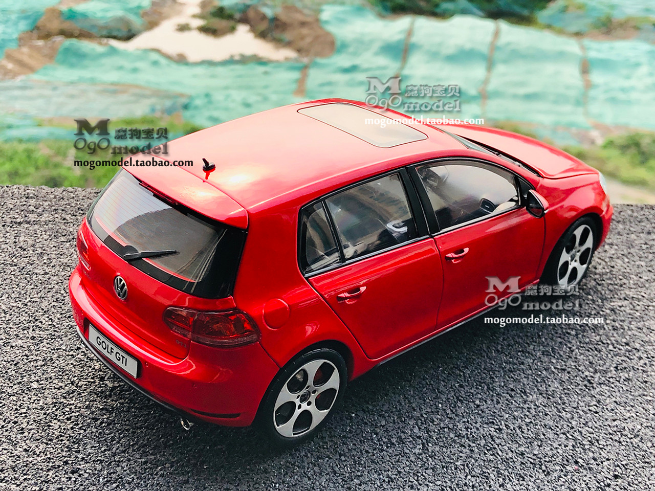 1/18 Dealer Edition Volkswagen VW Golf GTI VI 6 Four Door (Red) Diecast Car Model