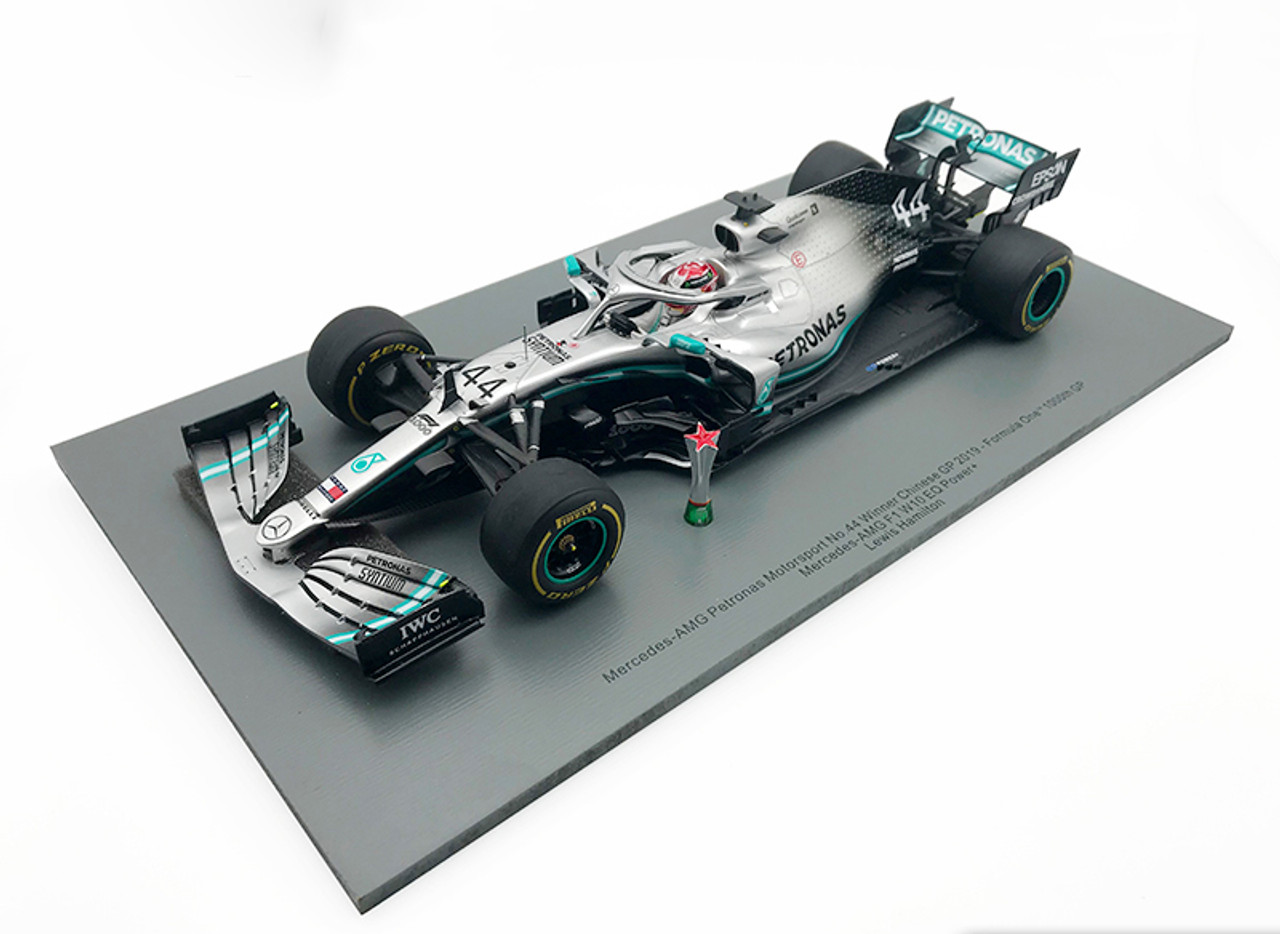 1/18 Spark Formula 1 Mercedes AMG Petronas 2019 Chinese GP Winner 