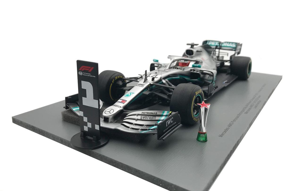 1/18 Spark Formula 1 Mercedes AMG Petronas 2019 Chinese GP Winner