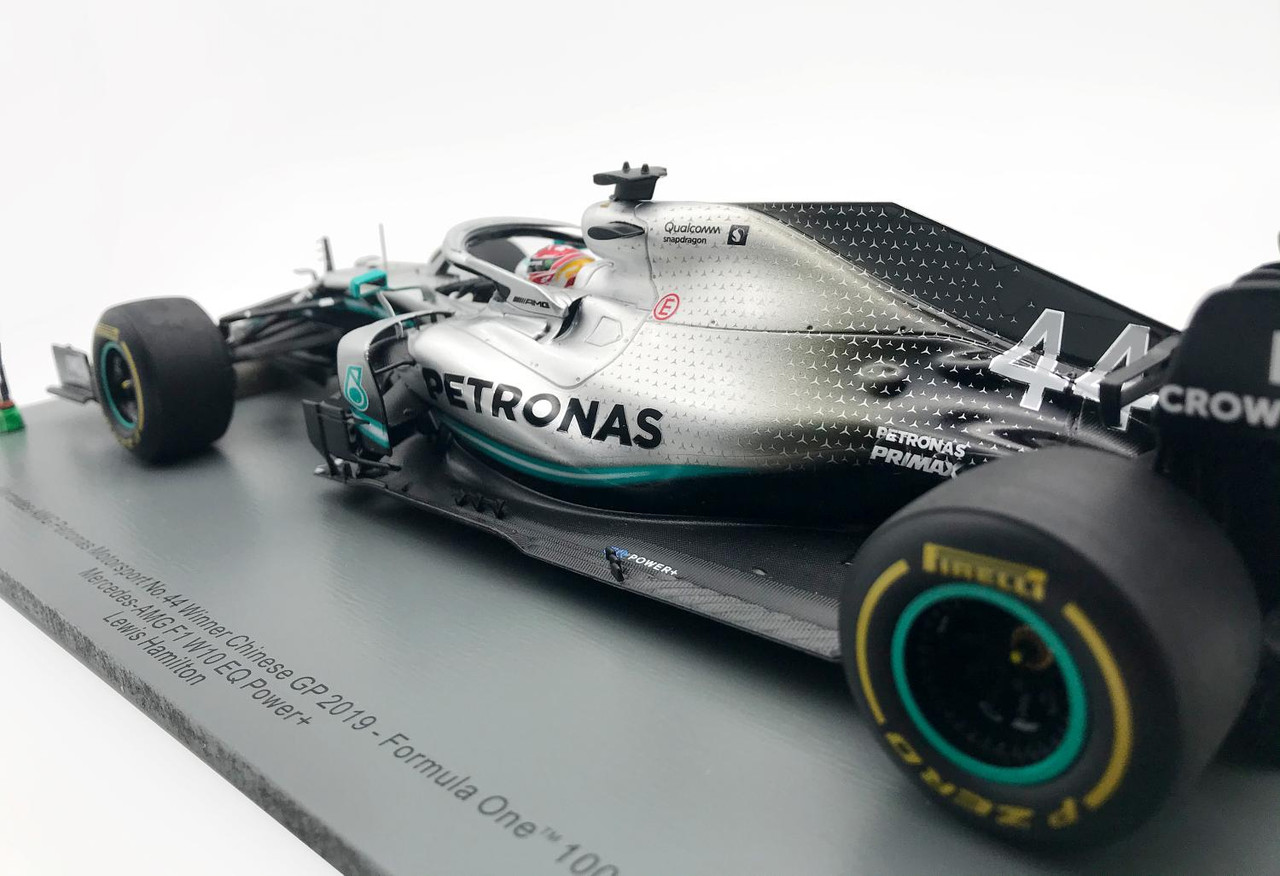 1/18 Spark Formula 1 Mercedes AMG Petronas 2019 Chinese GP Winner W10 Lewis Hamilton #44 Car Model