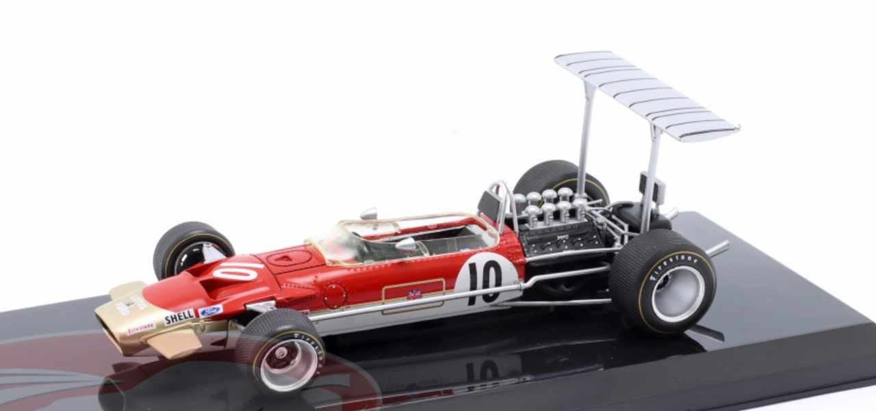 1/24 Premium Collectibles 1968 Formula 1 Graham Hill Lotus 49 #10 Formula 1 World Champion Car Model