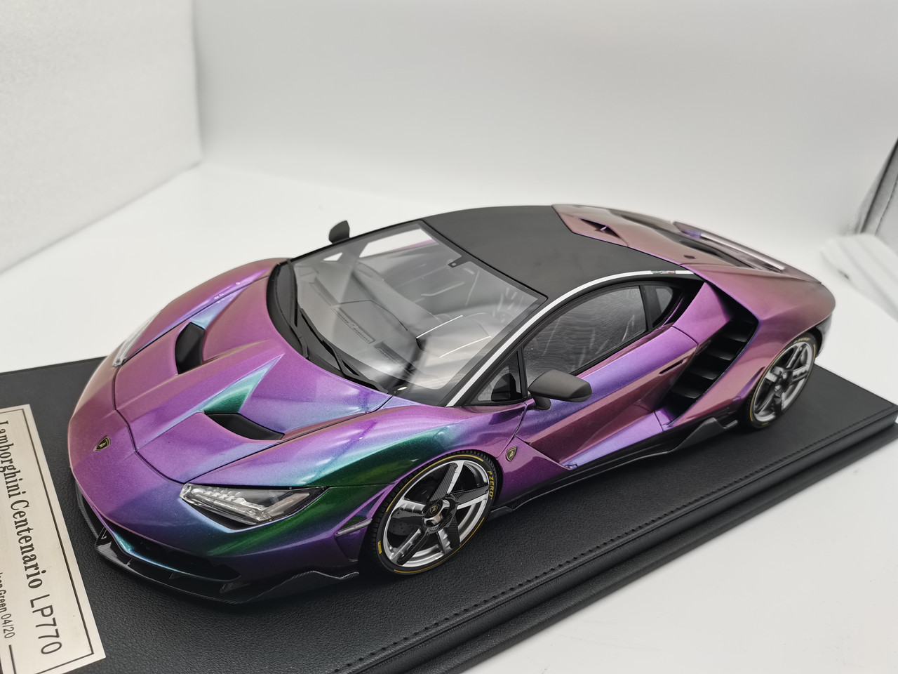 1/12 GL Lamborghini Centenario (Chameleon Purple) Car Model