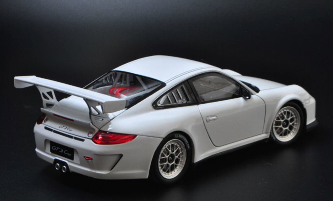 1/18 Porsche 911 GT3 Cup (White) Diecast Car Model