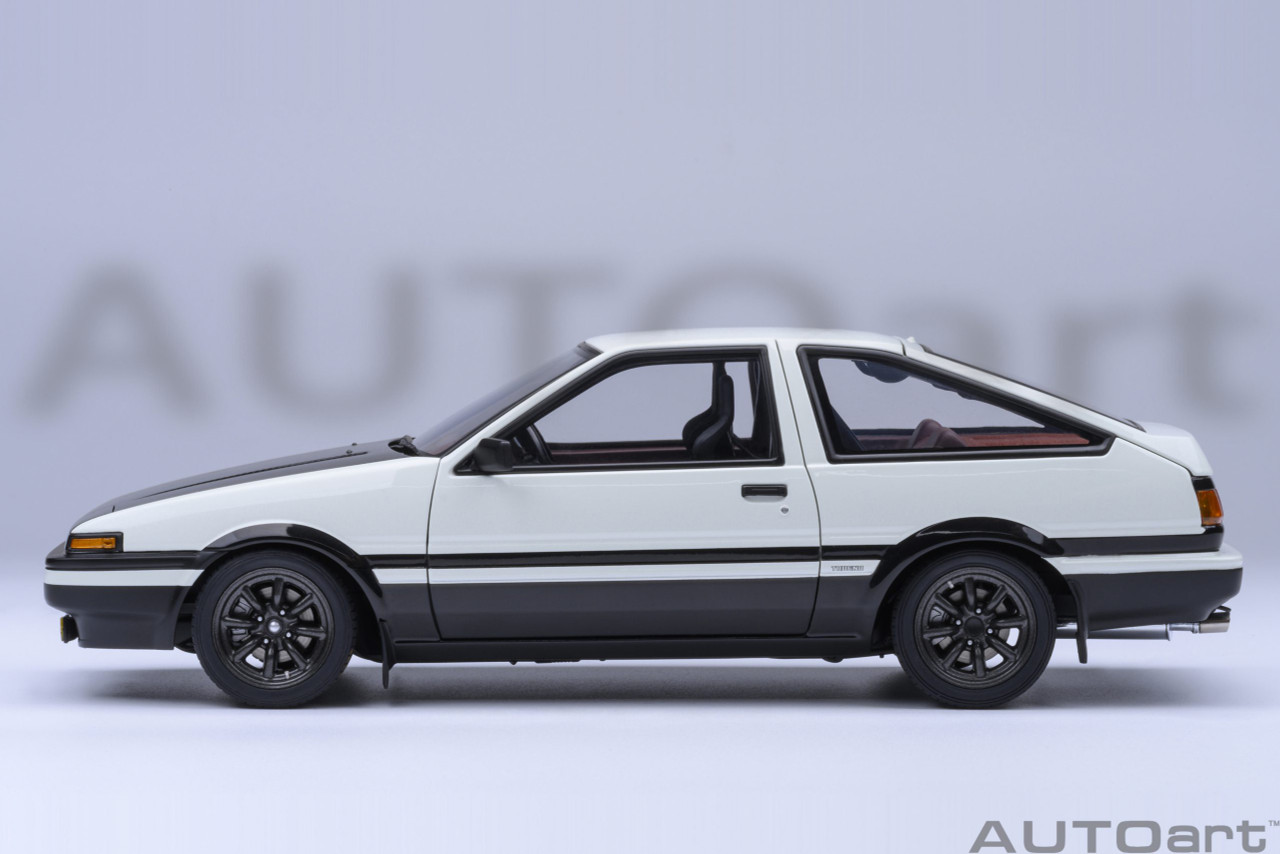 1/18 AUTOart Toyota Sprinter Trueno (AE86) "Initial D" Project D Final Version Car Model