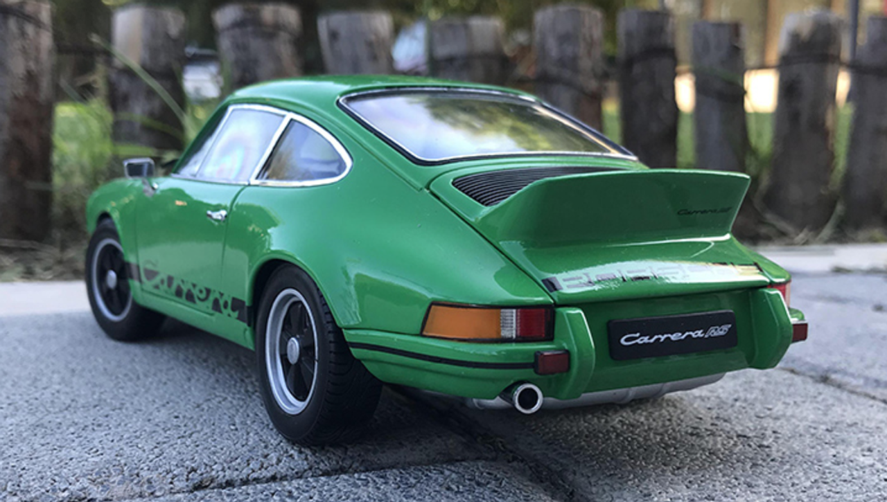 1/18 Porsche 911 Carrera RS 2.7 (Green) Diecast Car Model