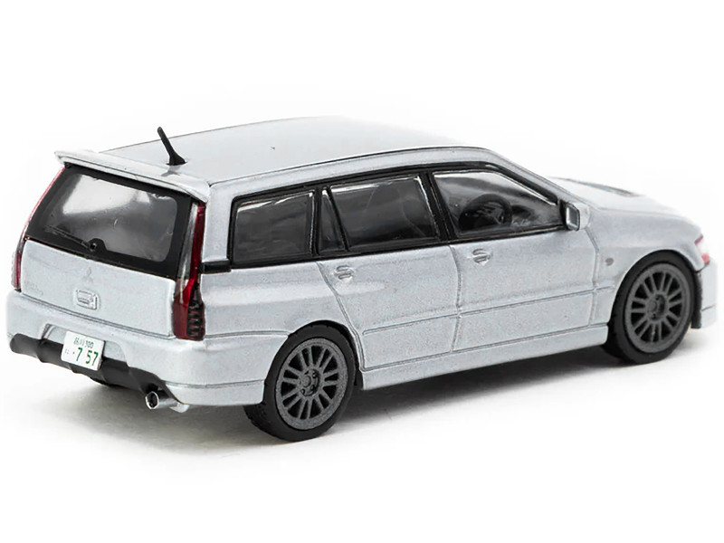 1/64 Tarmac Works Mitsubishi Lancer Evolution Wagon (Silver