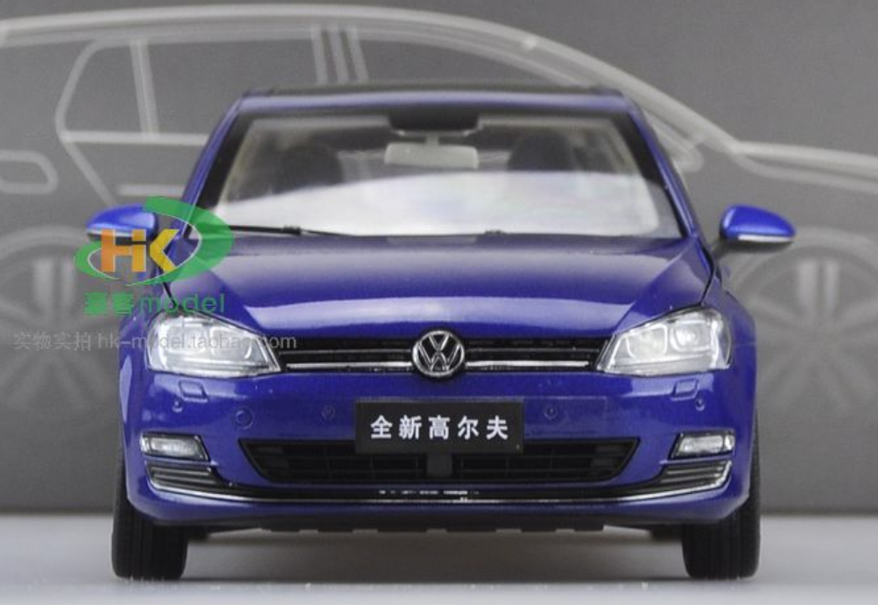 1/18 Dealer Edition Volkswagen VW Golf VII 7 (Blue) Diecast Car Model