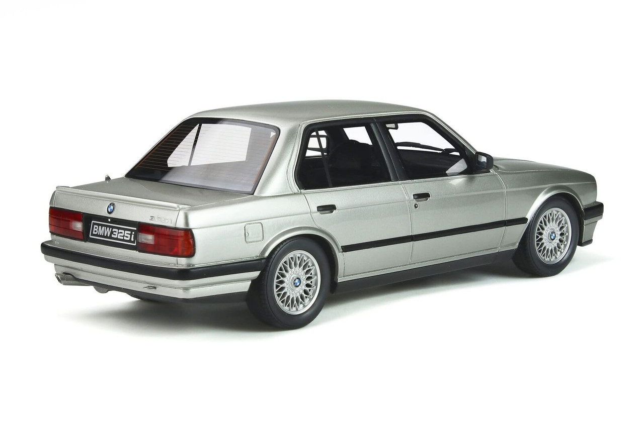 1/18 OTTO 1988 BMW 325i (E30) (Silver) Car Model