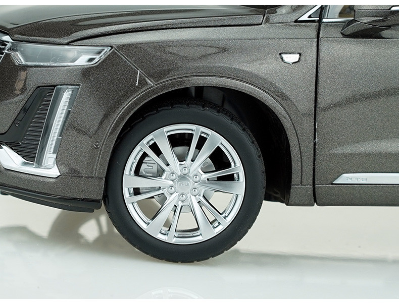 1/18 Dealer Edition 2020 Cadillac XT6 (Dark Grey) Diecast Car